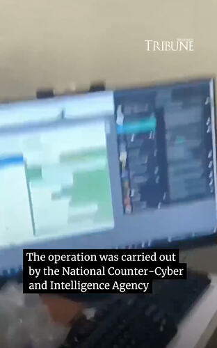 截屏2025-12-21 23.37.45